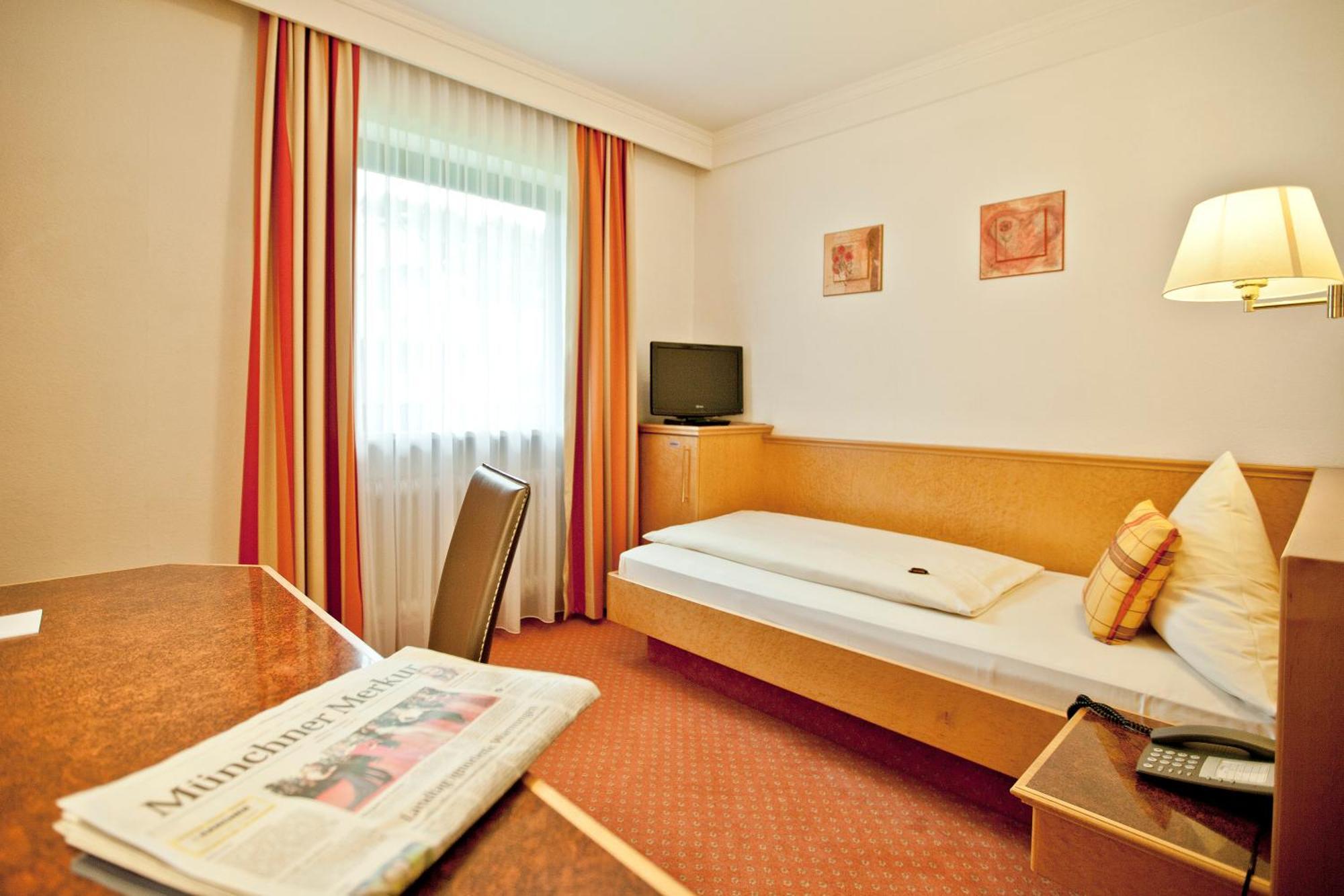 Wuermtaler Gaestehaus Grafelfing Room photo